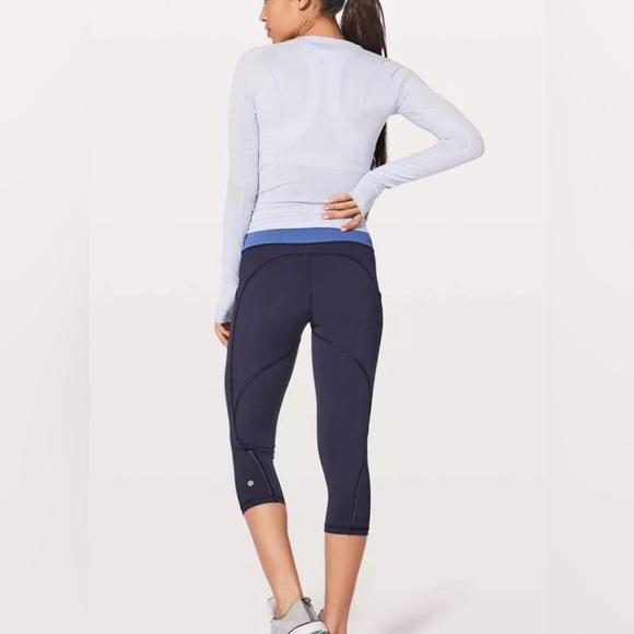 Lululemon Quick Feet Crop Leggings Navy Purple Mid Rise Pocket Logo Legging - Picture 3 of 8